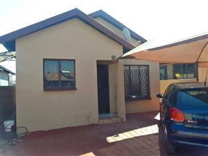 Stunning 2 Bedrooms House To Rent in Soshanguve VV
