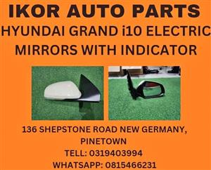 Hyundai Grand i10 Electric Mirror with Indicator