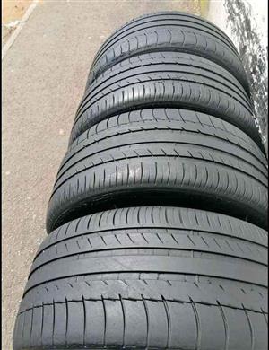 4 X 275/45/20 Michelin SUV tyres with sufficient thread