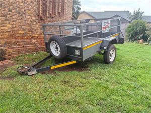 Vehicle and Luggage Trailers Rental