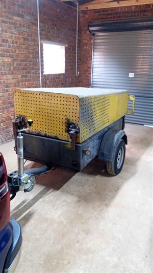 Compair c50 mobile compressor