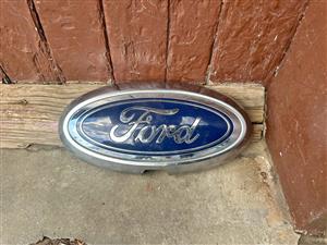 Ford Ranger t9 wildtrack raptor grille badge