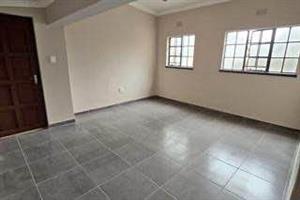 1 Bedroom Apartment Rent in Cyrildene 
