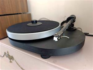 Project turntable for sale
