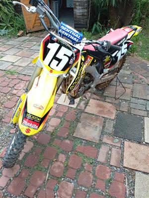 Suzuki RMZ 250 