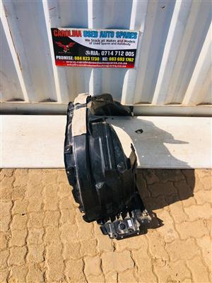 Suzuki Vitara right side fender liner (2020)