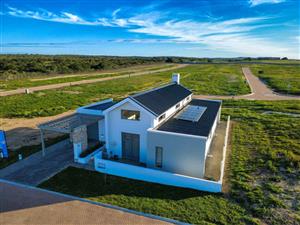 House For Sale in Still Bay West