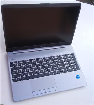 HP 250 G9 i7 (12th Gen) - Pristine Condition - Randburg