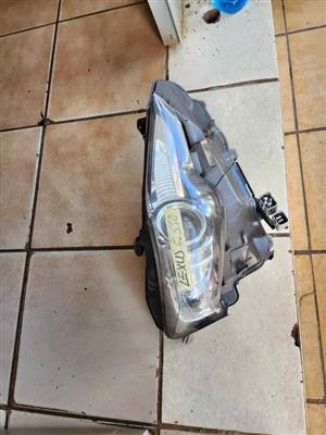 Lexus is300 headlight