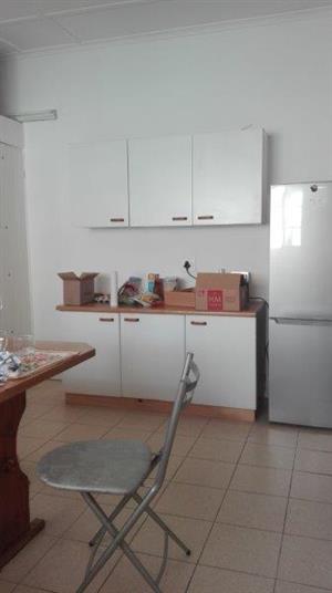 Cozy 2 bedroom house to let in Wynberg