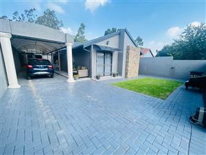 House For Sale in Naturena