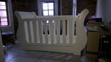 maluti sleigh cot white