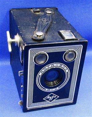 Vintage Agfa-Box B-2 Film Camera