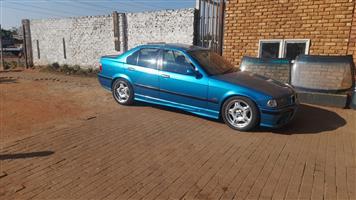 BMW 328I INDIVIDUAL