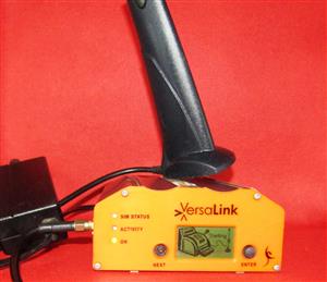 TwinCom XLink VersaLink box with aerial and power supply