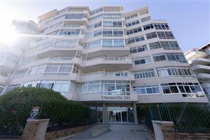 Apartment For Sale in Sea Point