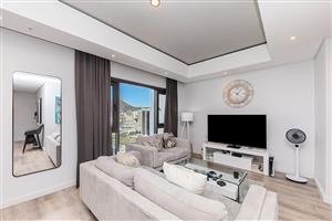 Modern 1-Bedroom Studio Apartment in Harbour Arch, Foreshore, Cape Town