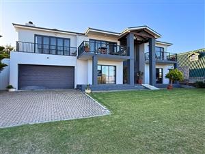 House For Sale in Franskraal