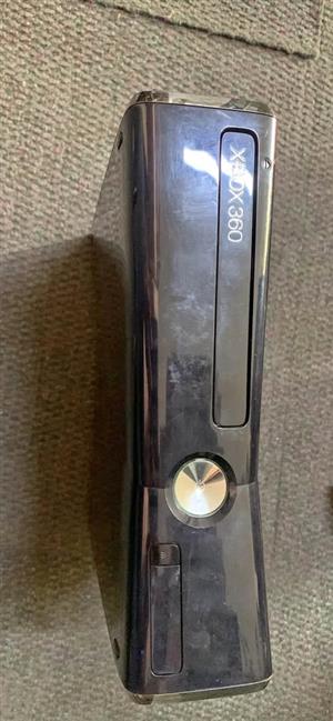 Xbox 360 no power cable & Controler R500 280 Steve Biko road  Gezina  PTA  Wattsup 