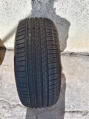 225/50ZR17 tyre