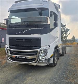 T897- 2021 VOLVO FH440 TRUCK TRACTOR