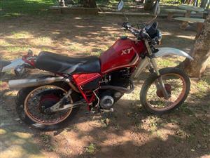 Yamaha Xt550 