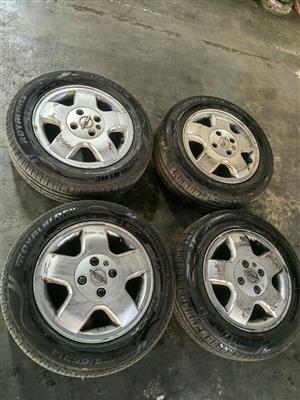 Corsa Gamma Rims and Tyres