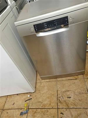 Bosch series 4 Silence Plus dishwasher 4sale