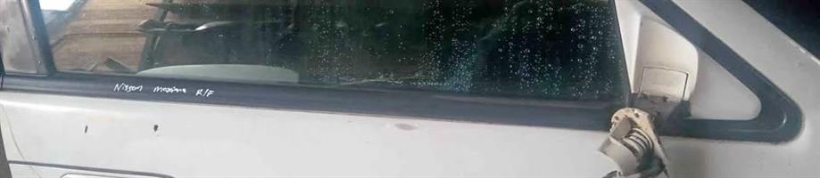 Nissan Maxima 3.0 V6 2000 Right Front Weather Strip