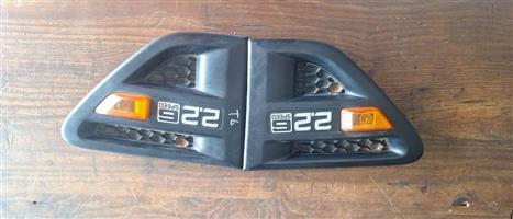 Ford Ranger 2.2 6Speed Fender Grill Set R750