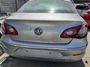 VW Passat 2.0 Rear Parts