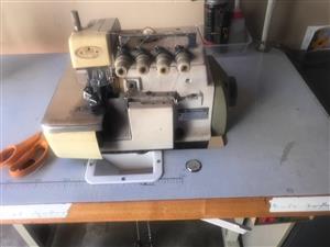 Typical industrial overlocker sewing machine : GN794