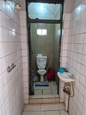  Spacious Bachelor Apartment to Let – Kensington, Johannesburg  