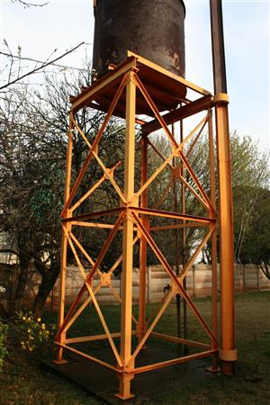 WATER TANK STAND 5M