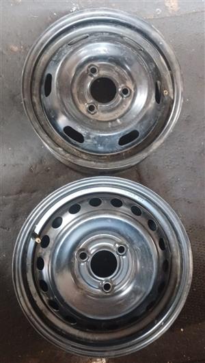 RENAULT KWID 14INCH and 13inch 3 HOLE STEEL RIMS FOR SALE 