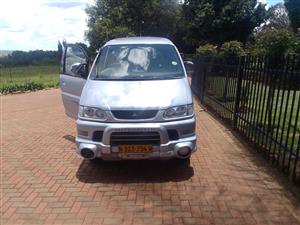 2005 Mitsubishi Delica V6 4X4