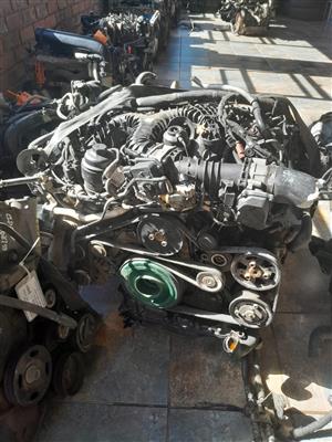 vw amarok 3.0 v6 ddx engine and gearbox FOR SALE 