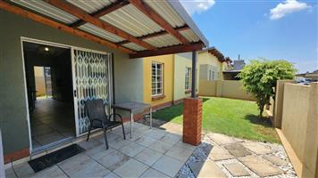 Townhouse Rental Monthly in Waterval East