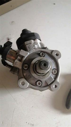 High pressure pump,audi A5 tdi 2.0 cgl engine for sale. 