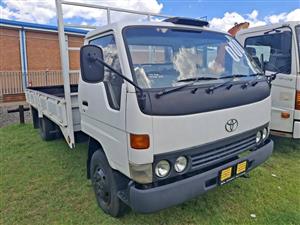 4ton Toyota Dyna dropside body truck with 470k kms for sale (Vat Incl) Krugersdorp, Call Jay