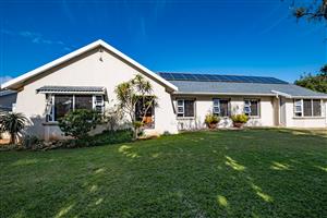 House For Sale in Summerstrand