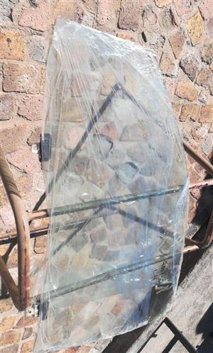 Toyota hilux/fortuner door glasses left front