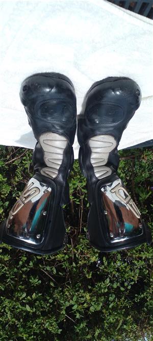 GENUINE SIDI 'MAD MAX' MOTORCYCLE BOOTS