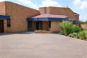 Mesmerising Double-Storey Face Brick Luxury Home in Zinniaville Rustenburg