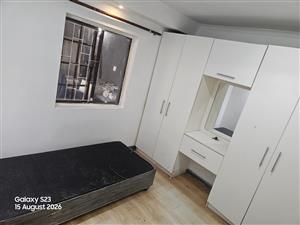 Furnished rooms to rent in belhar extension 23 ,5min walking to UWC