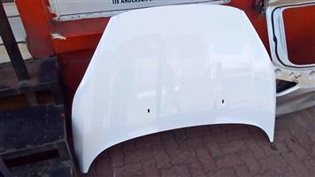 Ford fiesta bonnet
