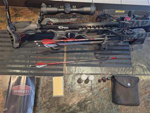 Hyper Raptor Crosdbow BARNETT.CCD Butt Stock,Infinity cams,Black-out carry bag.