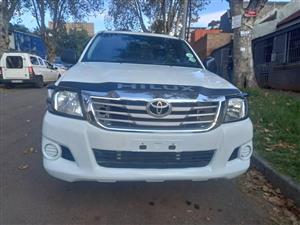 2009 Toyota Hilux Single Cab 2.0 VVTI PETROL, Manual, White, 106000kms