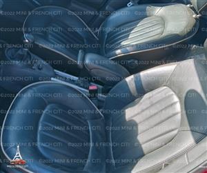 MINI COOPER S R60 JCW FRONT SEATS – SPORTY STYLE MEETS COMFORT!