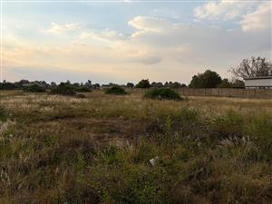 Welcome to an exceptional investment opportunity — a remarkable 16 271m² vacant stand.